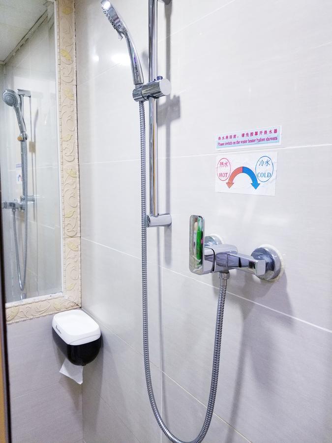 Longwin Hostel Hong Kong Extérieur photo